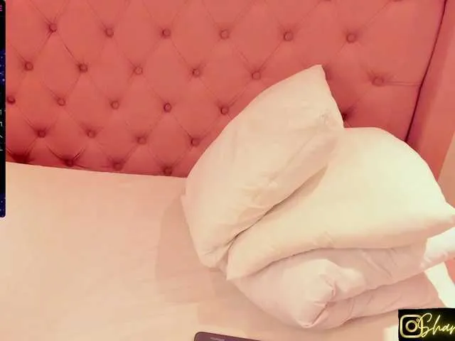 Live sex webcam photo for sharon-monroe #275690715