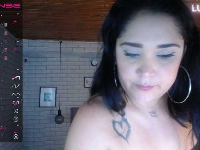 Live sex webcam photo for sharon-strom #276035474