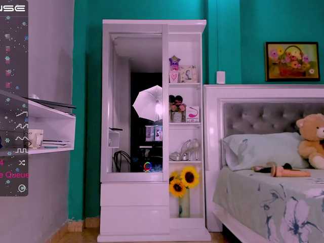 Live sex webcam photo for sharonDulce #272313620