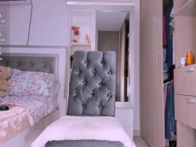 Live sex webcam photo for sharonDulce #290694555