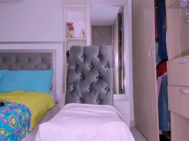 Live sex webcam photo for sharonDulce #291323453