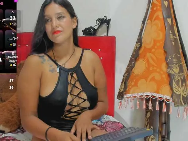 Live sex webcam photo for sharoncute1 #290497725