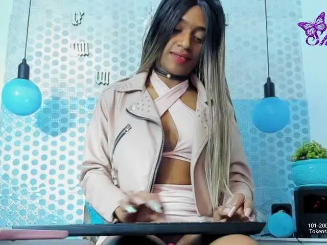 Live sex webcam photo for sharonn-hill #273636063