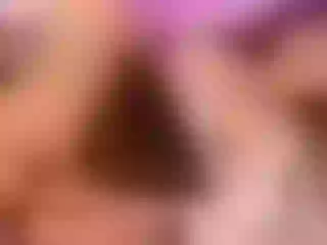 Live sex webcam photo for shaynamanson #290036677