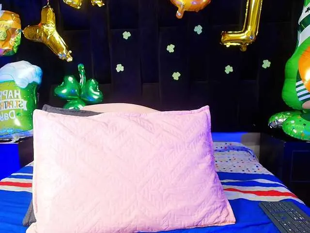 Live sex webcam photo for shels-loreds #290709395