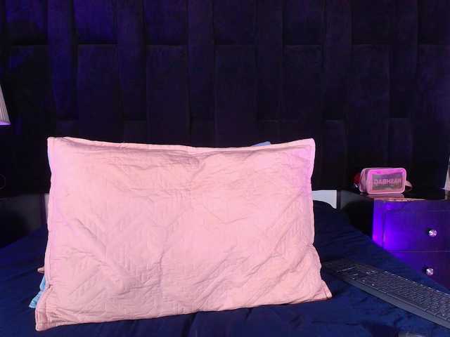 Live sex webcam photo for shels-loreds #291184548