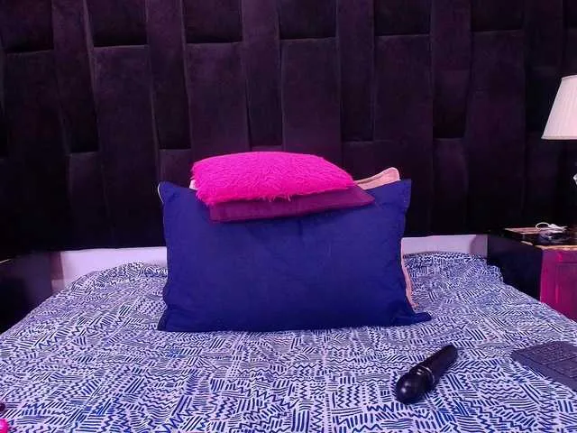 Live sex webcam photo for shels-loreds #292227593