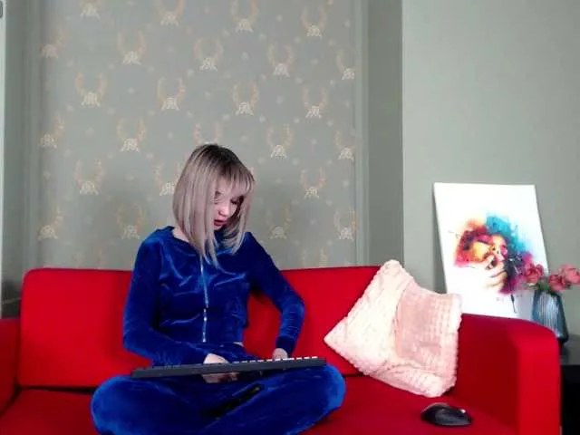 Live sex webcam photo for shinyblonde #277918134