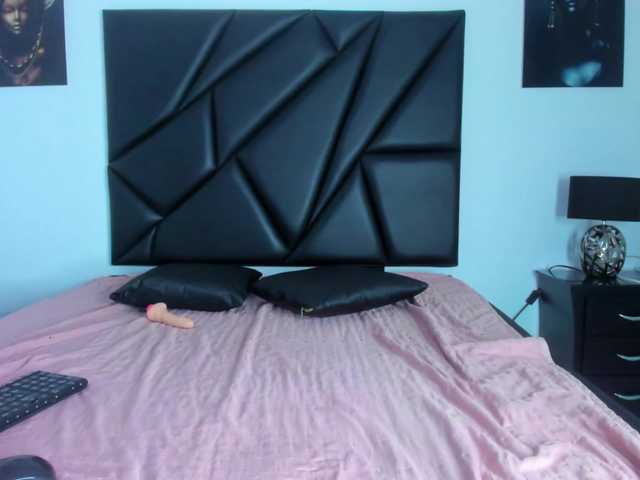 Live sex webcam photo for shirley-rose #290281765