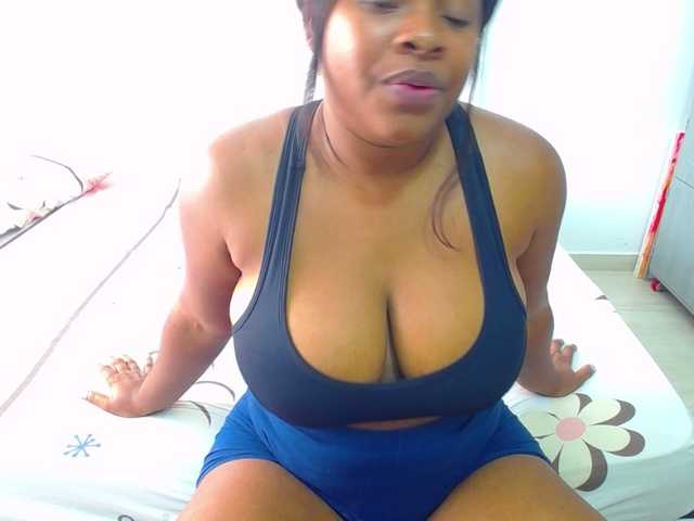 Live sex webcam photo for shirlyhotxx #290903792