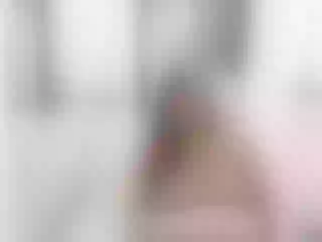 Live sex webcam photo for shrenoaparsi1 #275669382