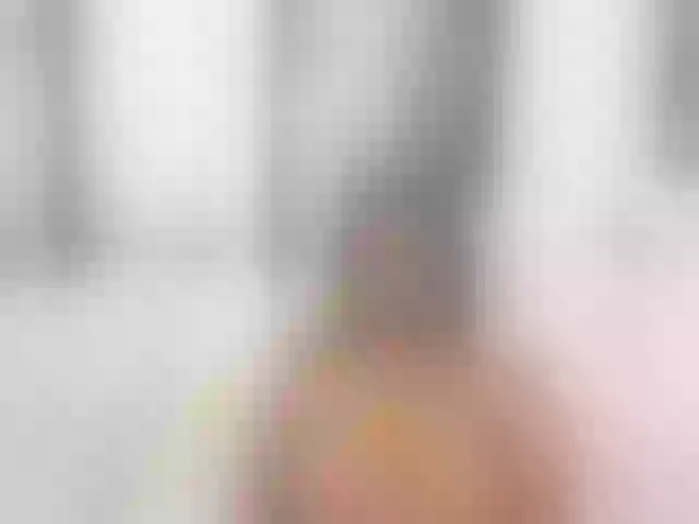 Live sex webcam photo for shrenoaparsi1 #275675144