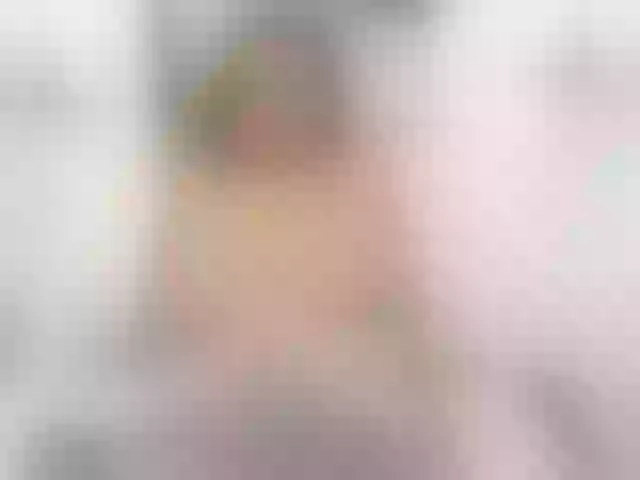 Live sex webcam photo for shrenoaparsi1 #276077980