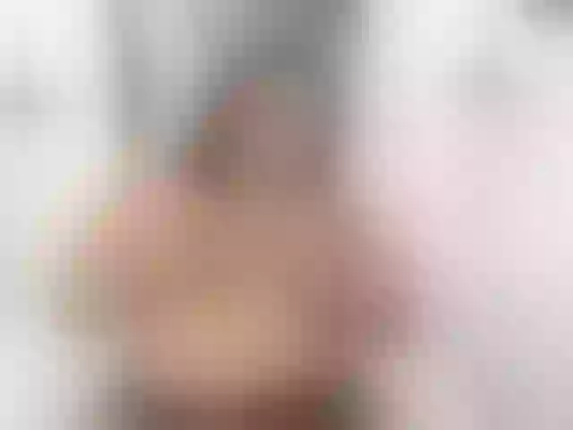 Live sex webcam photo for shrenoaparsi1 #276112350
