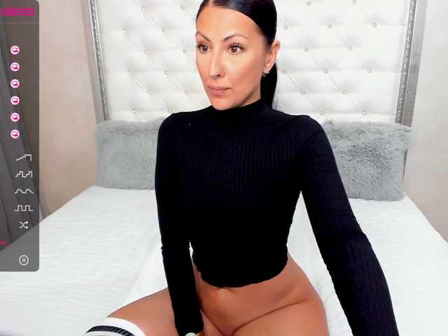 Live sex webcam photo for shycinderela #273034945