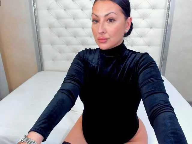 Live sex webcam photo for shycinderela #292279480