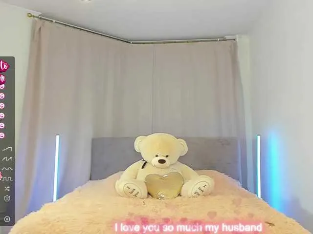 Live sex webcam photo for shymysky #276076897