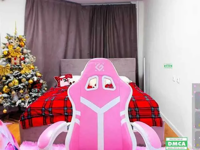 Live sex webcam photo for shymysky #290303587