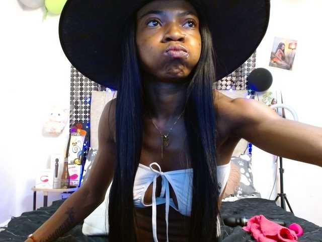 Live sex webcam photo for siara-will #291990384