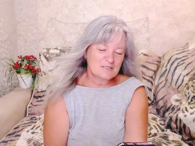 Live sex webcam photo for siberianberry #291320172