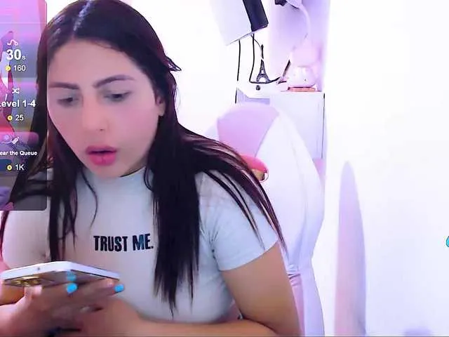 Live sex webcam photo for sidgy592 #277831996