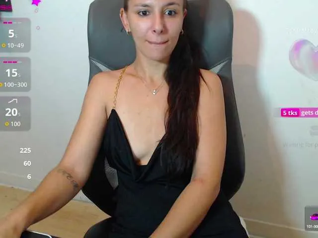Live sex webcam photo for siennads #291930115