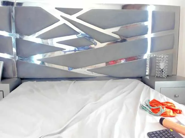 Live sex webcam photo for siennagray99 #275526275