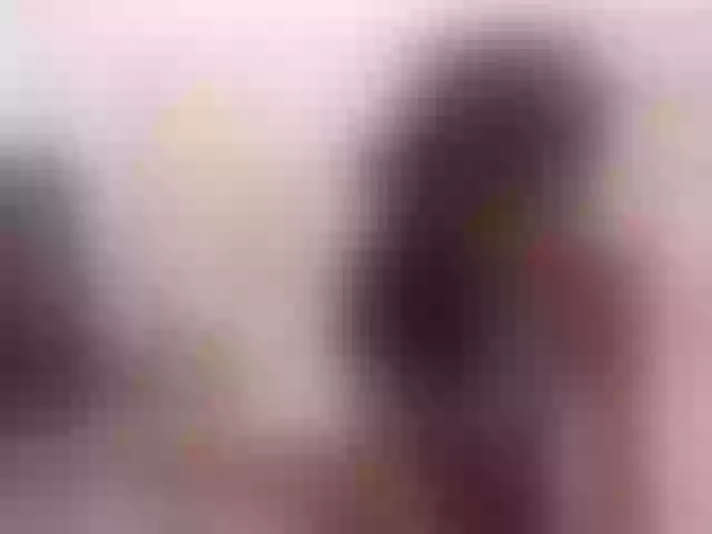 Live sex webcam photo for siennagray99 #275743680