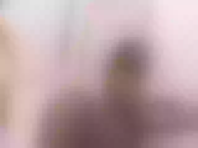 Live sex webcam photo for siennagray99 #276089475