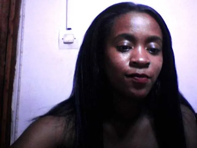Live sex webcam photo for silviaLaBombe #290561997