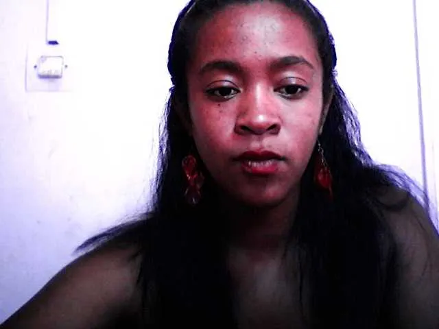 Live sex webcam photo for silviaLaBombe #290645970