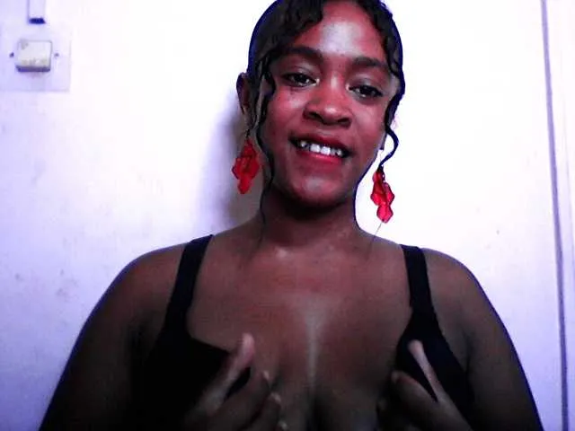 Live sex webcam photo for silviaLaBombe #290674411