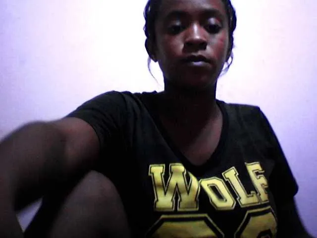 Live sex webcam photo for silviaLaBombe #290744998