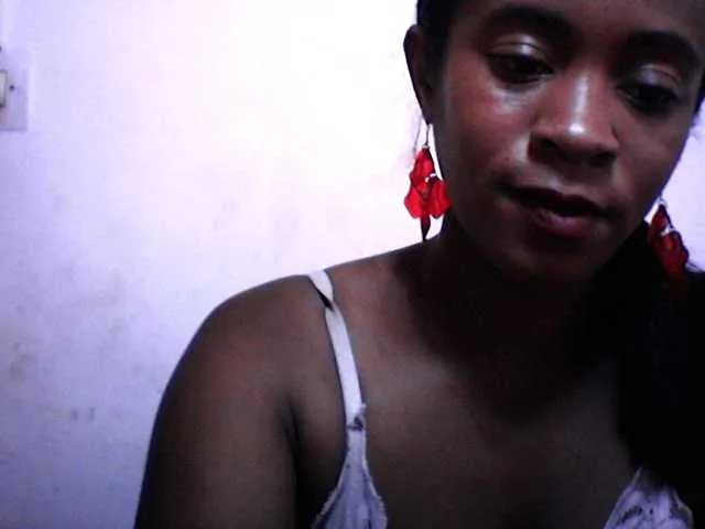 Live sex webcam photo for silviaLaBombe #290818799