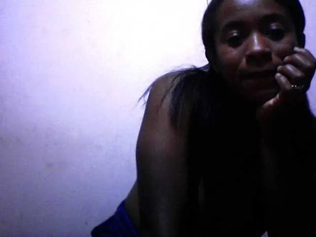 Live sex webcam photo for silviaLaBombe #290835463