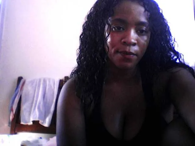 Live sex webcam photo for silviaLaBombe #290868533