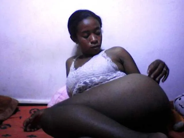 Live sex webcam photo for silviaLaBombe #291010389