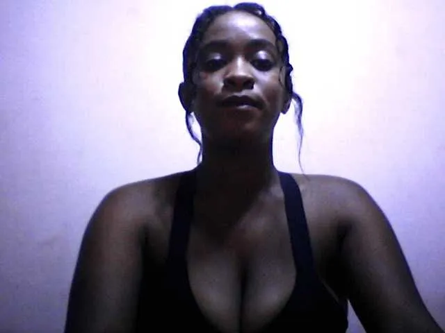 Live sex webcam photo for silviaLaBombe #291044933