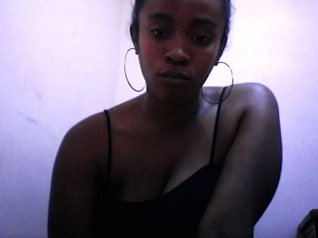Live sex webcam photo for silviaLaBombe #291178662