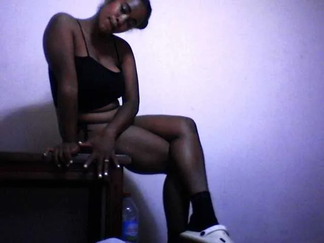 Live sex webcam photo for silviaLaBombe #291198585
