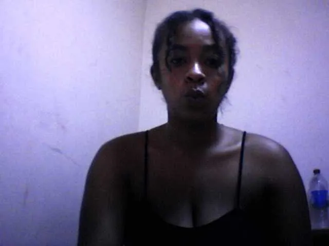 Live sex webcam photo for silviaLaBombe #291237977