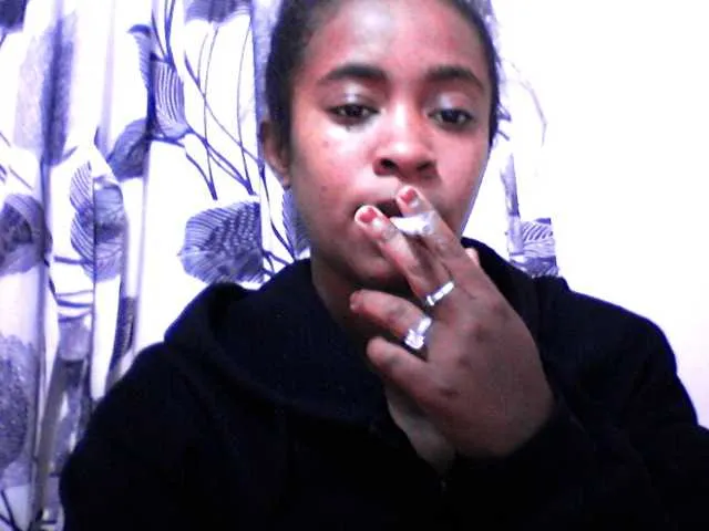 Live sex webcam photo for silviaLaBombe #294018325