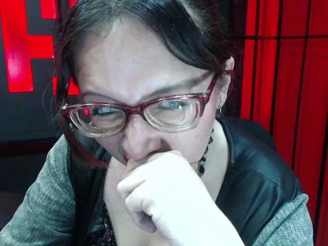 Live sex webcam photo for sinfulpassion #271997242