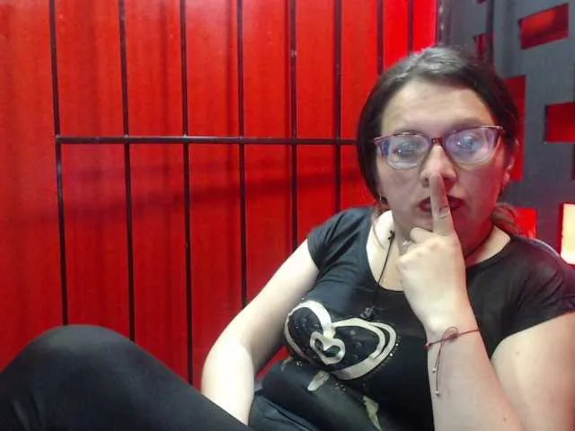 Live sex webcam photo for sinfulpassion #272570633