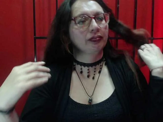 Live sex webcam photo for sinfulpassion #272665894