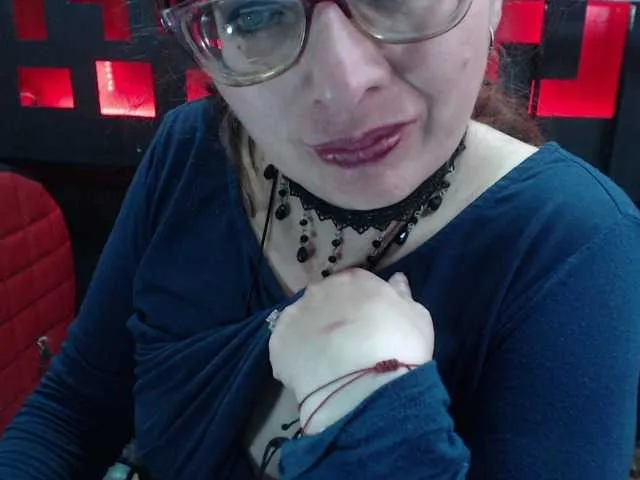 Live sex webcam photo for sinfulpassion #273567429
