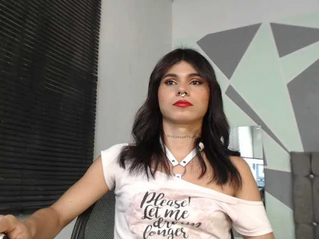 Live sex webcam photo for sissy-lorraine1 #276225915