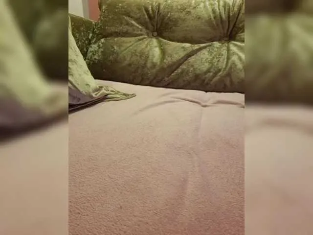 Live sex webcam photo for skeiterixxx123 #290854095