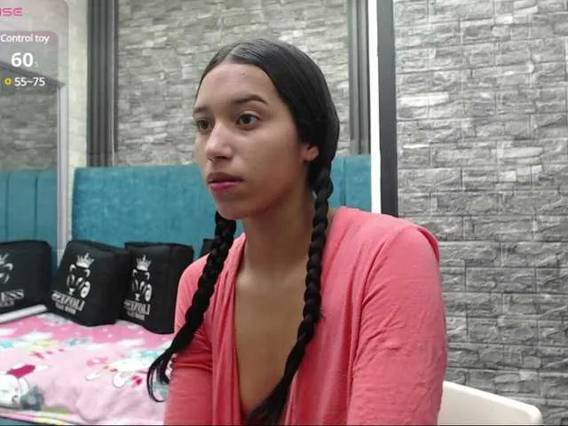 Live sex webcam photo for skinny-brenda #290647030