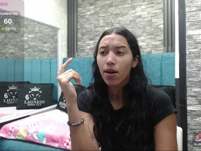 Live sex webcam photo for skinny-brenda #290709455